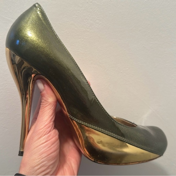 ALEXANDER MCQUEEN - patent leather heels - great condition!!! - Picture 4 of 6